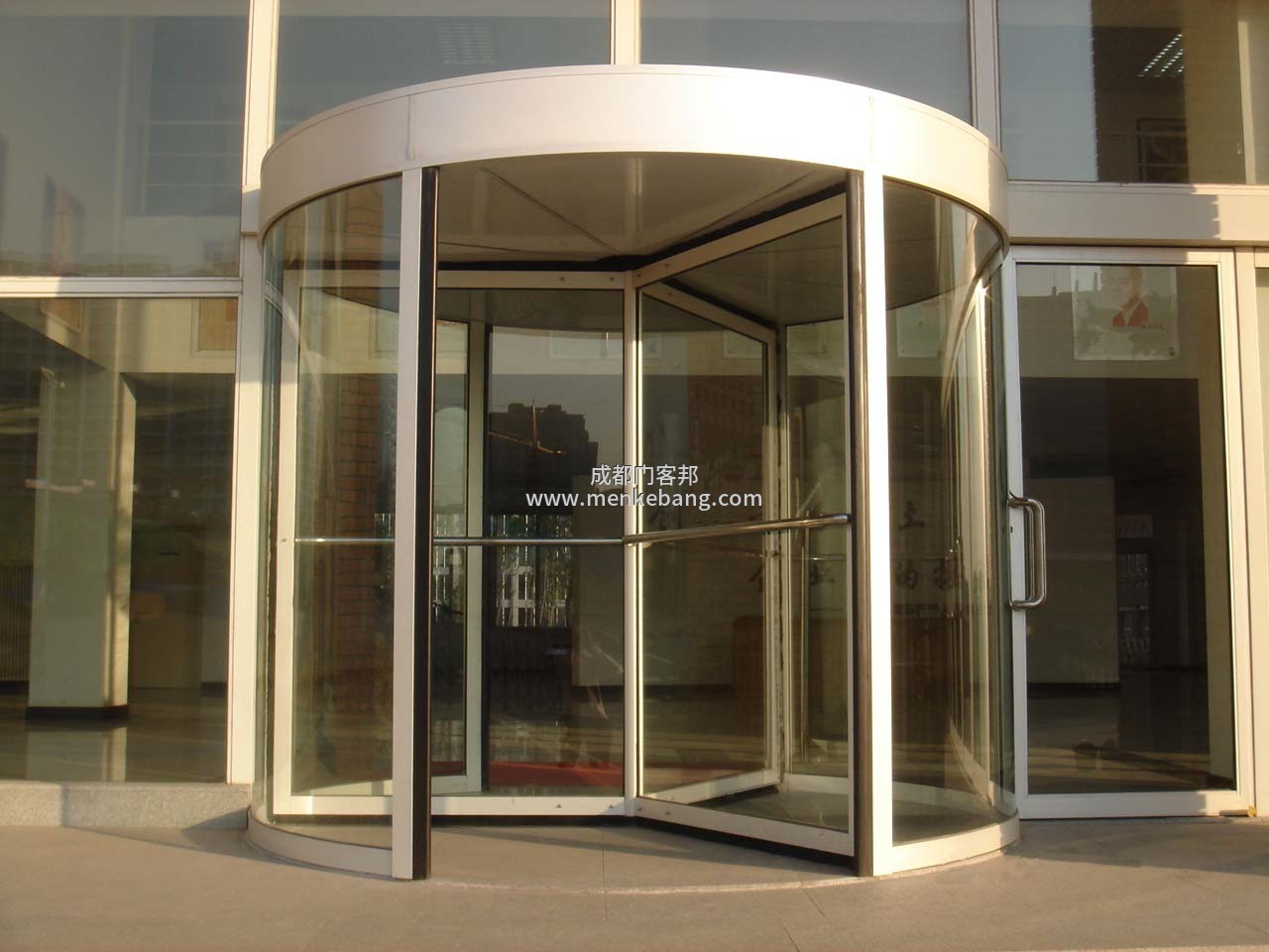 旋轉自動門如何選擇 旋轉自動門如何選擇