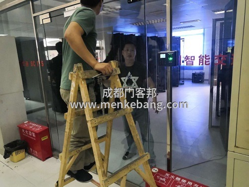 玻璃門裝門禁,雙開門玻璃加裝門禁,無框玻璃門門禁 玻璃門裝門禁,雙開門玻璃加裝門禁,無框玻璃門門禁