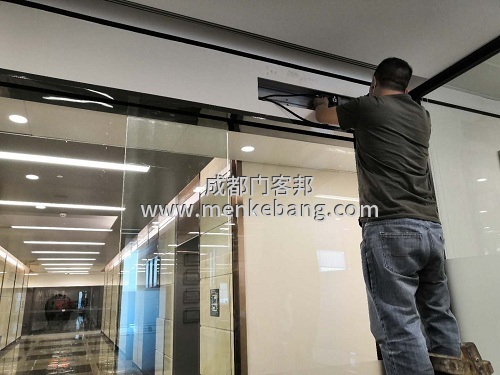 自動門維修價格,成都自動門廠家維修案例 自動門維修價格,成都自動門廠家維修案例