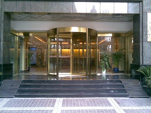 成都自動旋轉門工程案例 成都自動旋轉門工程案例